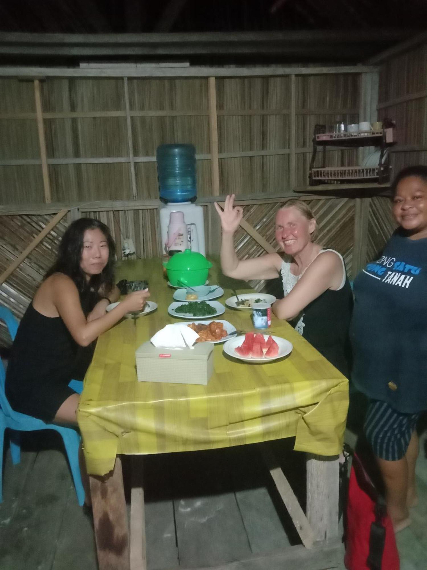 Amfriwen Homestay Yennanas Besir Exterior foto